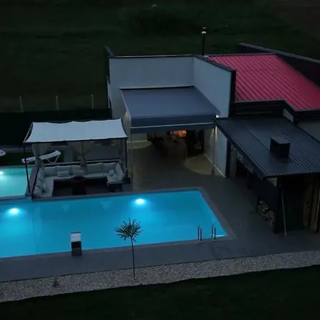 Casa de Férias Deluxe Ljubijankici